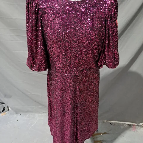 SCAMP & DUDE ADULT PUFF SLEEVE MIDI DRESS IN PINK SEQUIN SIZE 8