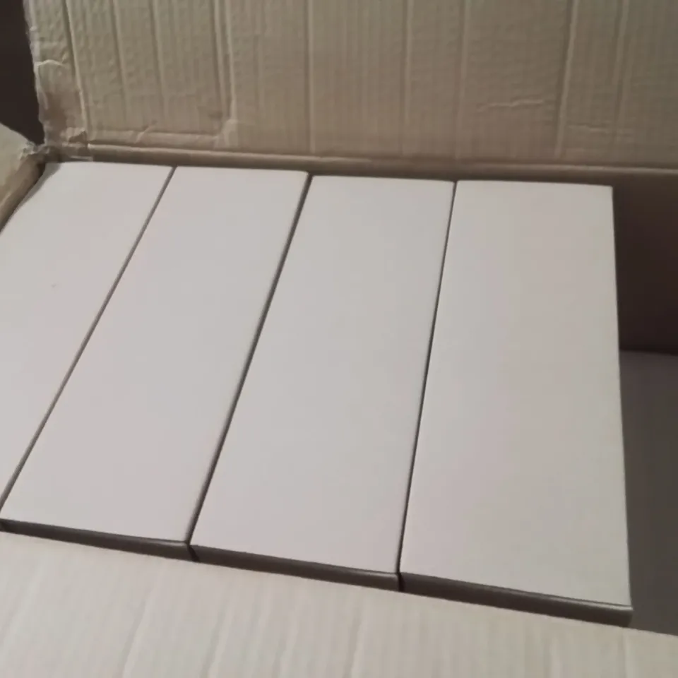 BOX CONTAINING APPROXIMATELY 10 BRAND NEW JD WILLIAMS SNAKE BLOCK HEELS SIZE 7