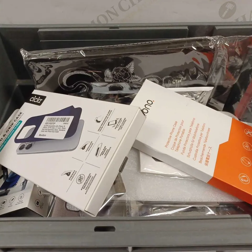 LOT TO CONTAIN APPROX 25 X ASSORTED PHONE ACCESSORIES, INCLUDES PHONES CASES, SCREEN PROTECTORS, TABLET CASES. WIRELESS MICROPHONE ETC 