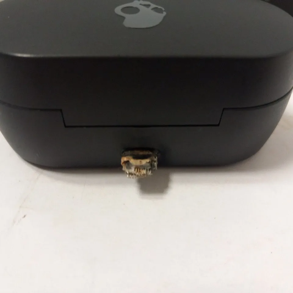 BOXED SKULLCANDY SESH NOISE CANCELLING TRUE WIRELESS EARBUDS