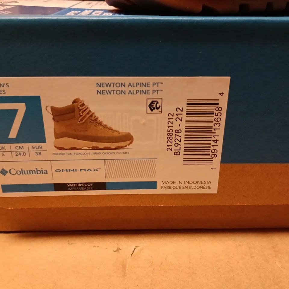 COLUMBIA NEWTON ALPINE PT WOMEN'S HIKING BOOTS – UK 7 (EU 38) OXFORD TAN