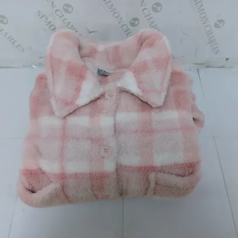 COZZEE HOME PLUSHSOFT SHACKET IN PINK CHECK SIZE 2X