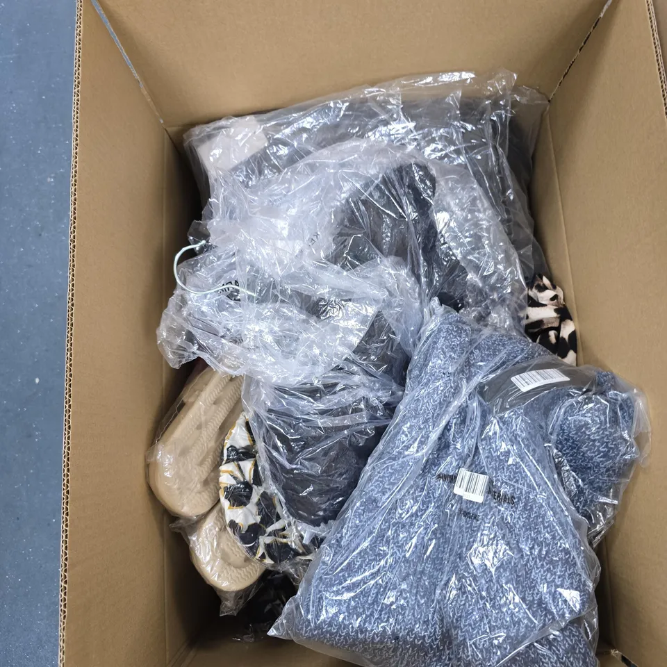BOX OF APPROXIMATELY 20 ASSORTED ITEMS TO INCLUDE: EMRECO CREW NECK TOP