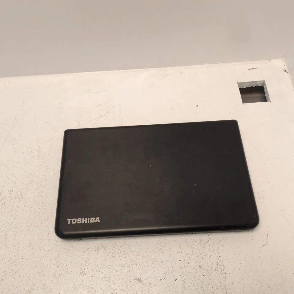 TOSHIBA SATELLITE PRO C50-A-15Q LAPTOP – BLACK