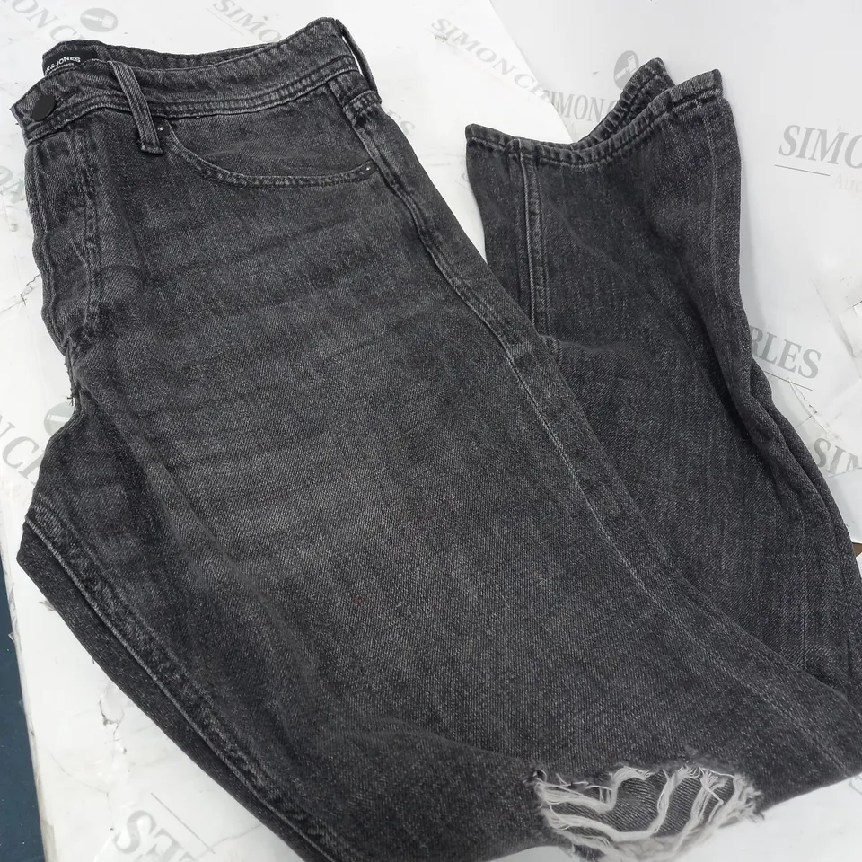 JACK JONES DENIM JEANS SIZE 32 