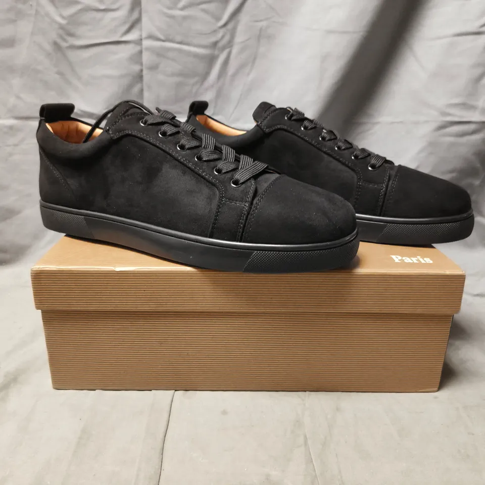 BOXED PAIR OF CHRISTIAN LOUBOUTIN LACE UP SHOES IN BLACK SIZE EU 44