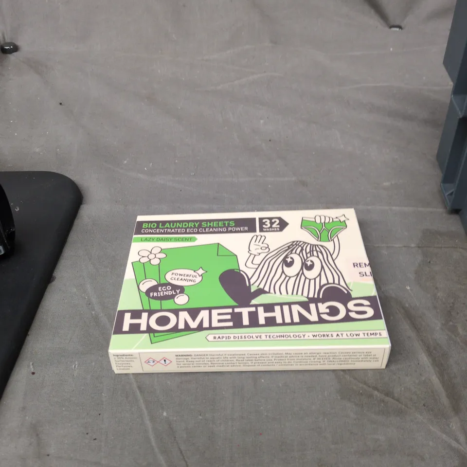 APPROXIMATELY 10 ASSORTED HOUSEHOLD ITEMS INCLUDING ACRYLIC PAINT , ECO DISHWASHER TABS AND ECO CLEANING POWDER