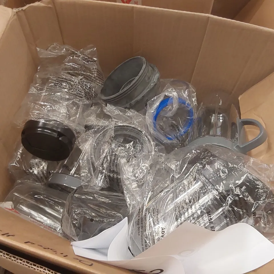 PALLET CONTAINING A VERY LARGE QUANTITY OF ASSORTED BLENDER PARTS ECT