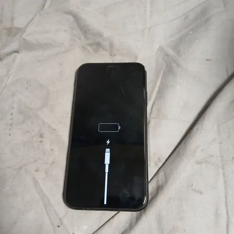 BOXED APPLE IPHONE XR (BLACK) SMARTPHONE 