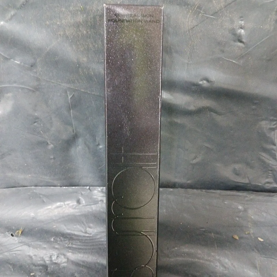 SURRATT SURREAL SKIN FOUNDATION WAND - 12