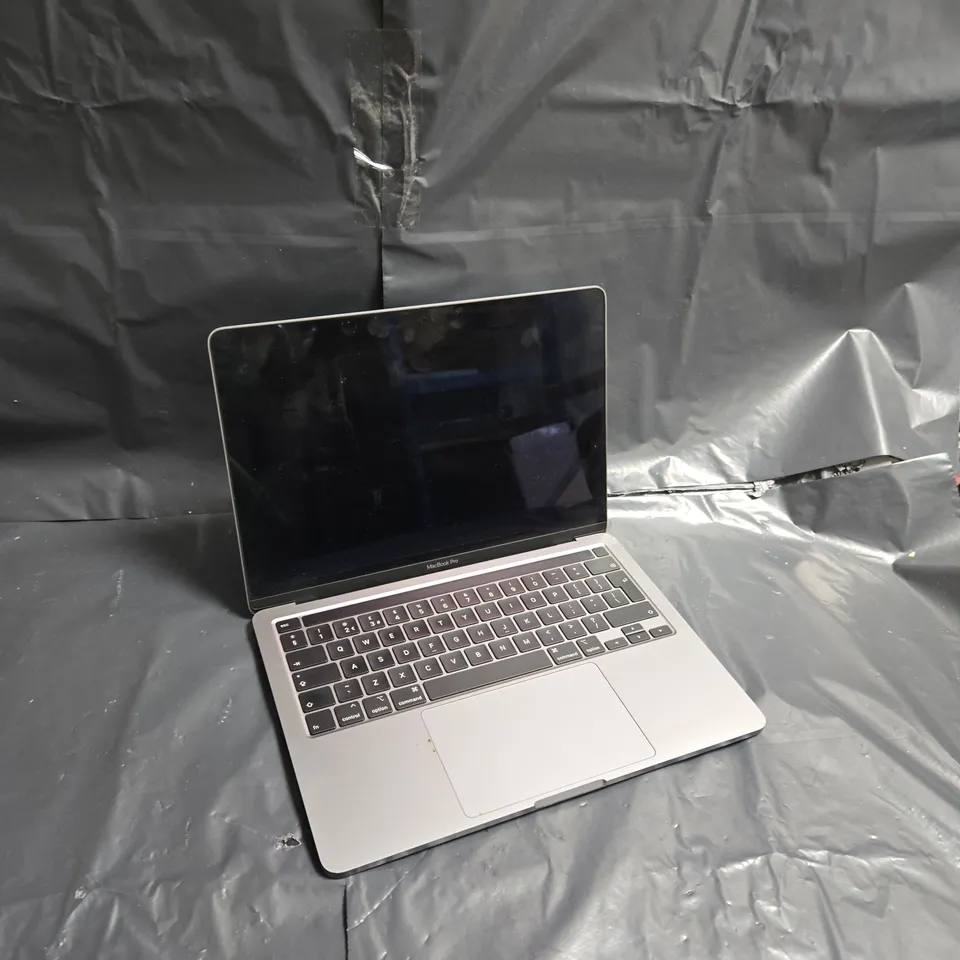 APPLE MACBOOK PRO (A2289)
