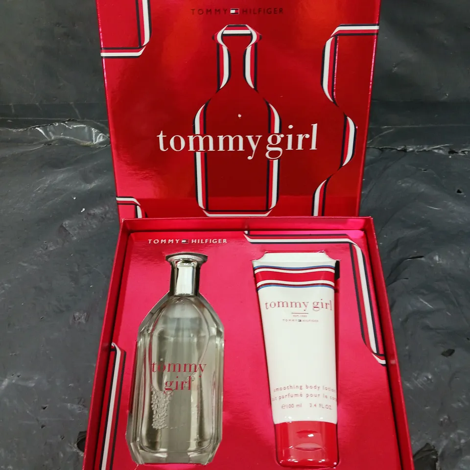 TOMMY HILFIGER TOMMY GIRL GIFT SET - COLLECTION ONLY 