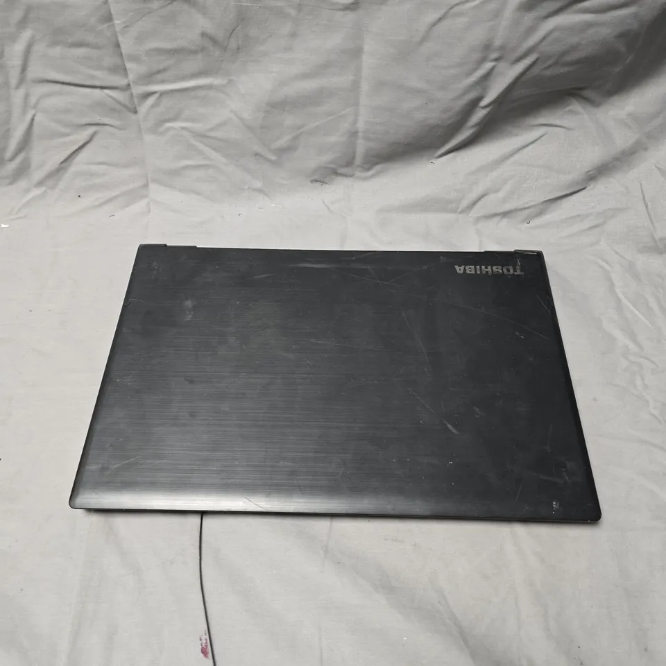 TOSHIBA SATELLITE PRO R50B LAPTOP 