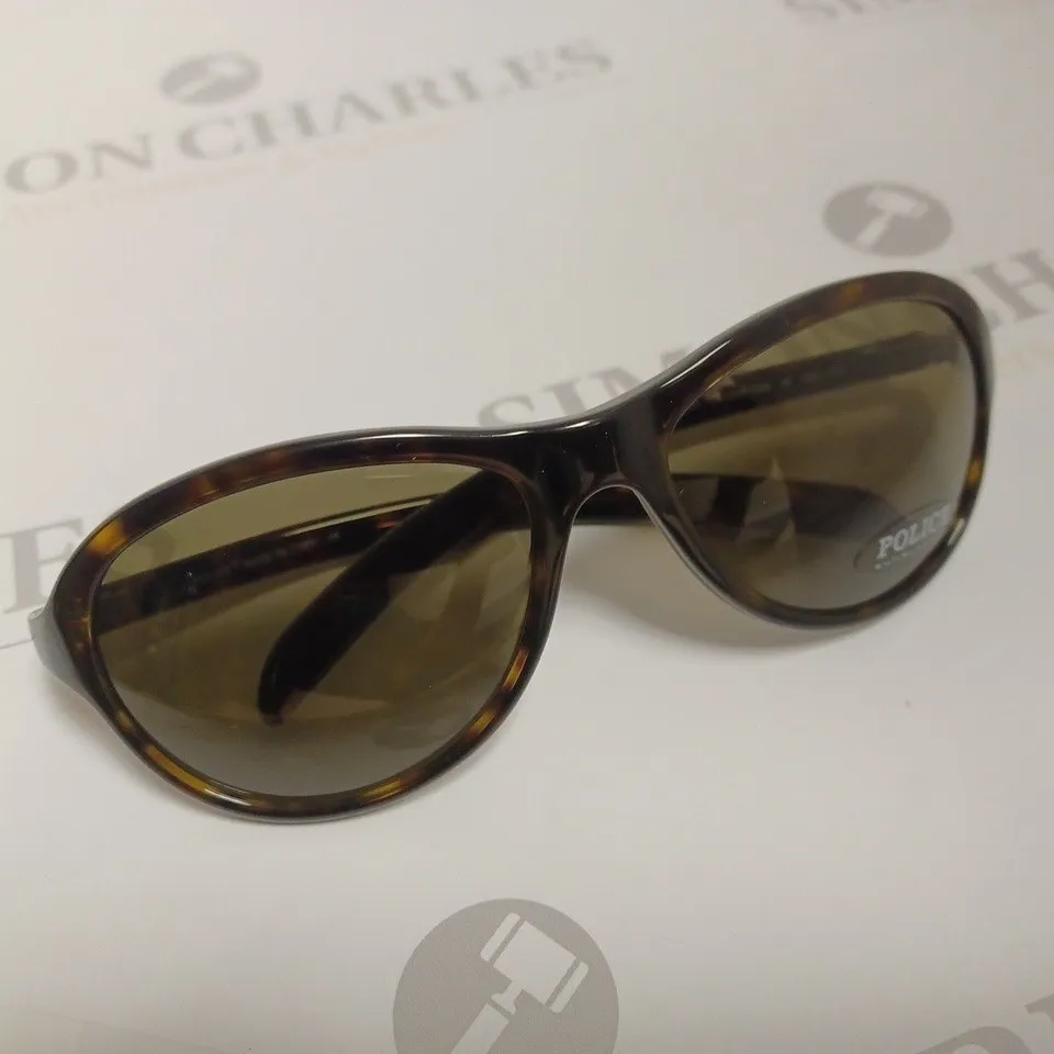 APPROXIMATELY 19 POLICE 1383 0722 SUNGLASSES
