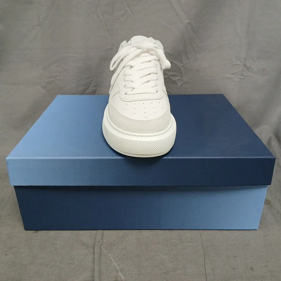 BOXED PAIR OF CLEENS COURT TRAINERS IN WHITE NAPPA SIZE UK 7