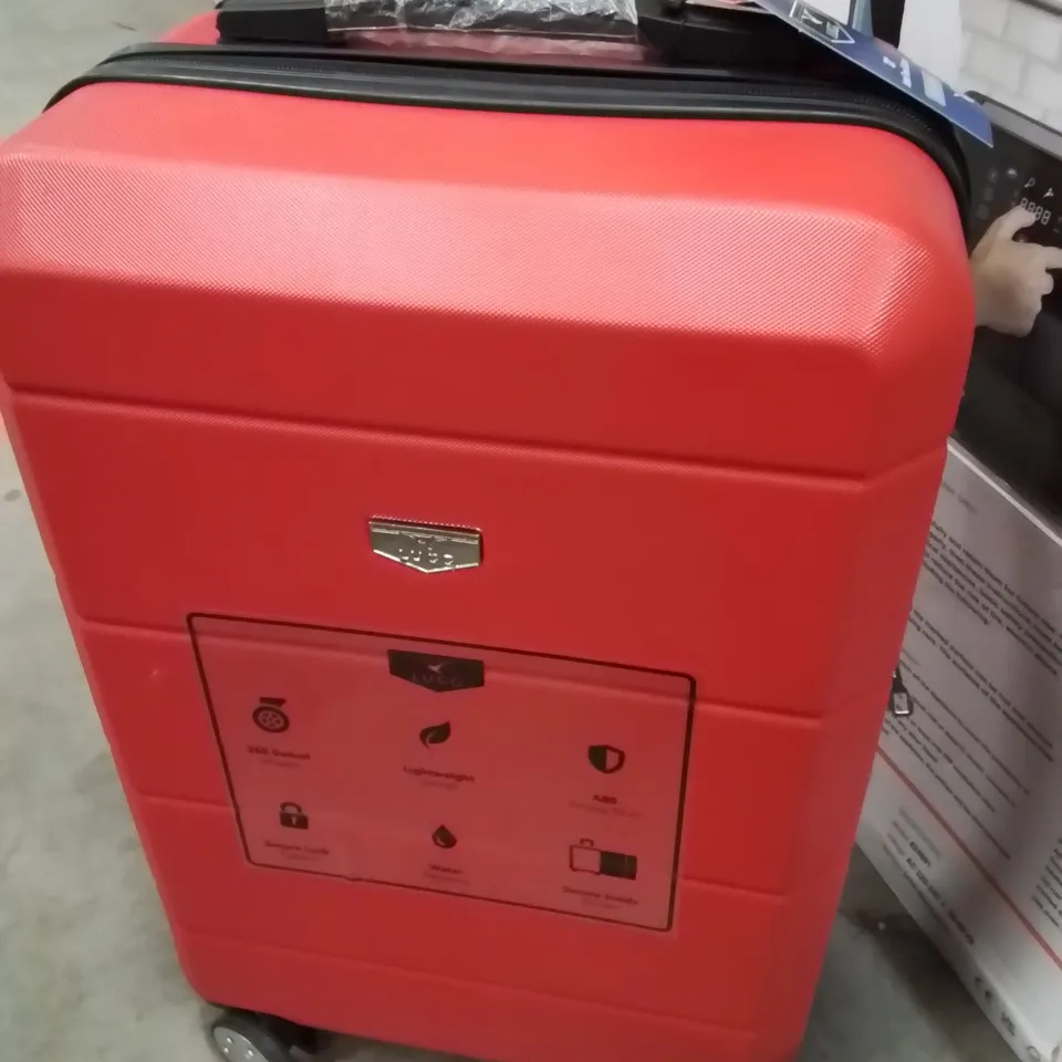 LUGG TRAVEL SUITCASE RED