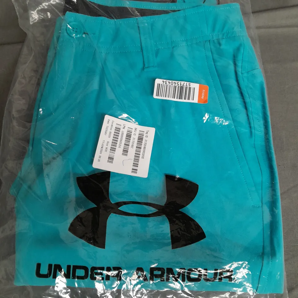 UNDER ARMOUR DRIVE TAPER SHORT IN BLUE - SIZE 32