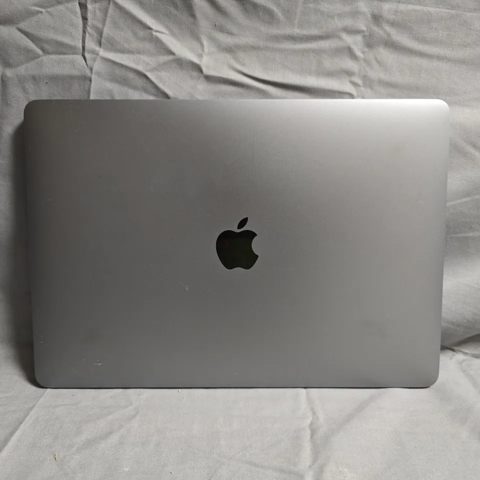 APPLE MACBOOK PRO 13-INCH (A2338) – SILVER (WATER DAMAGE)