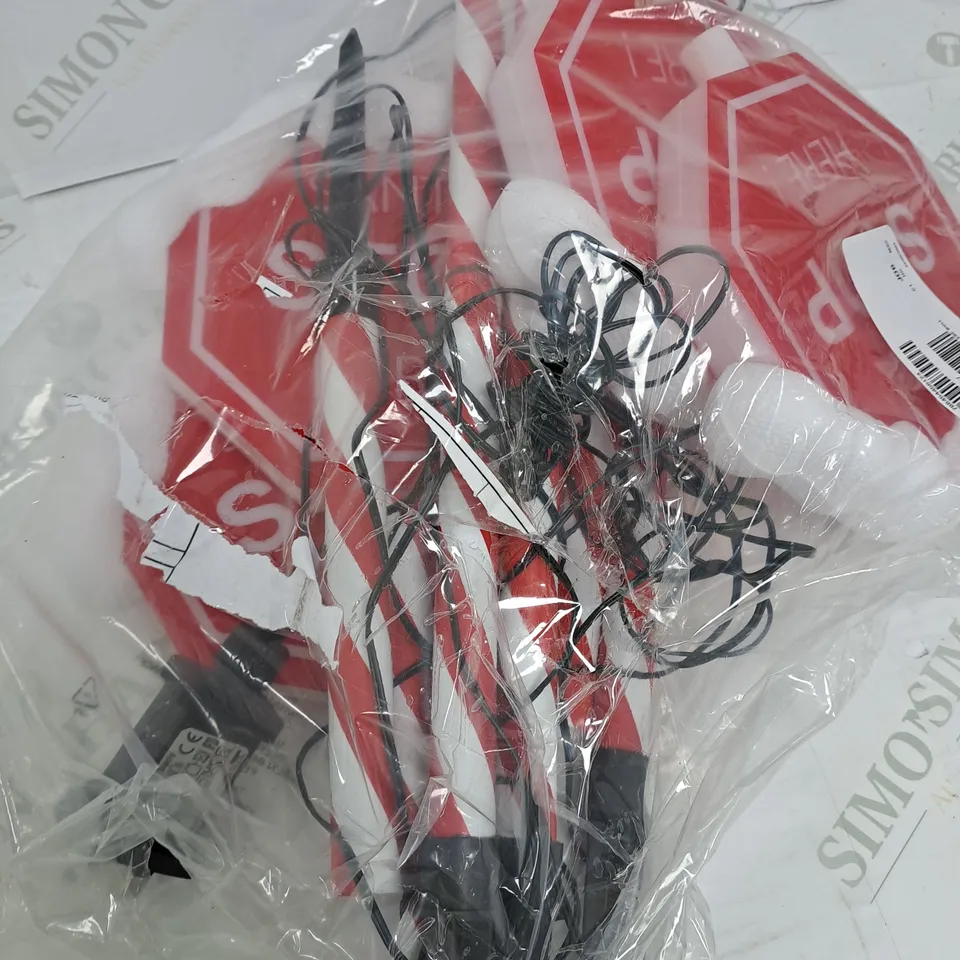 BOXED FESTIVE SET OF PRELIT SANTA STOP HERE STAKES