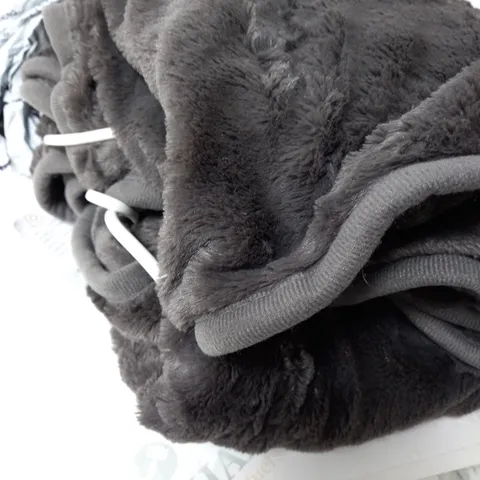  BOXED COZEE HOME HEATED BLANKET IN CHARCOAL 