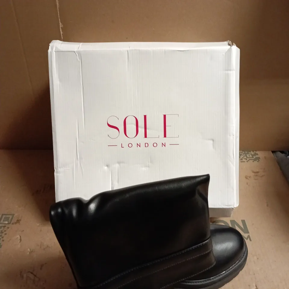SOLE LONDON BLACK LEATHER ANKLE BOOTS - UK SIZE 4