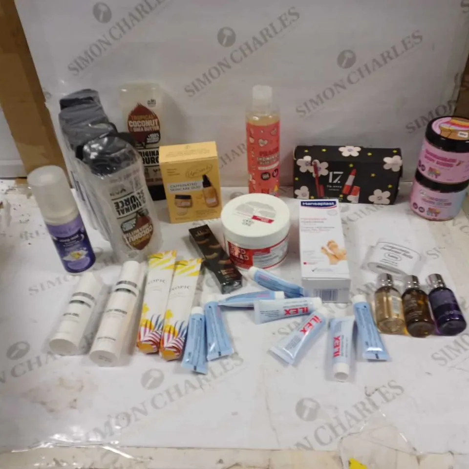 LOT OF APPROXIMATELY 20 HEALTH AND BEAUTY ITEMS TO INCLUDE DMK ACU MOIST, ORIGINAL SOURCE COCONUT BUTTER, AND MOLTON BROWN SHOWER GEL ETC. 