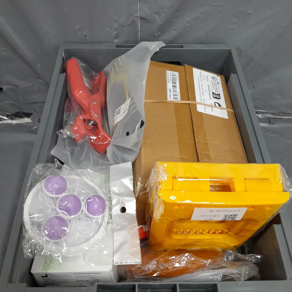 APROXIMATELY 15 ASSORTED HOUSEHOLD ITEMS TO INCLUDE G6 SENSOR , ETC 