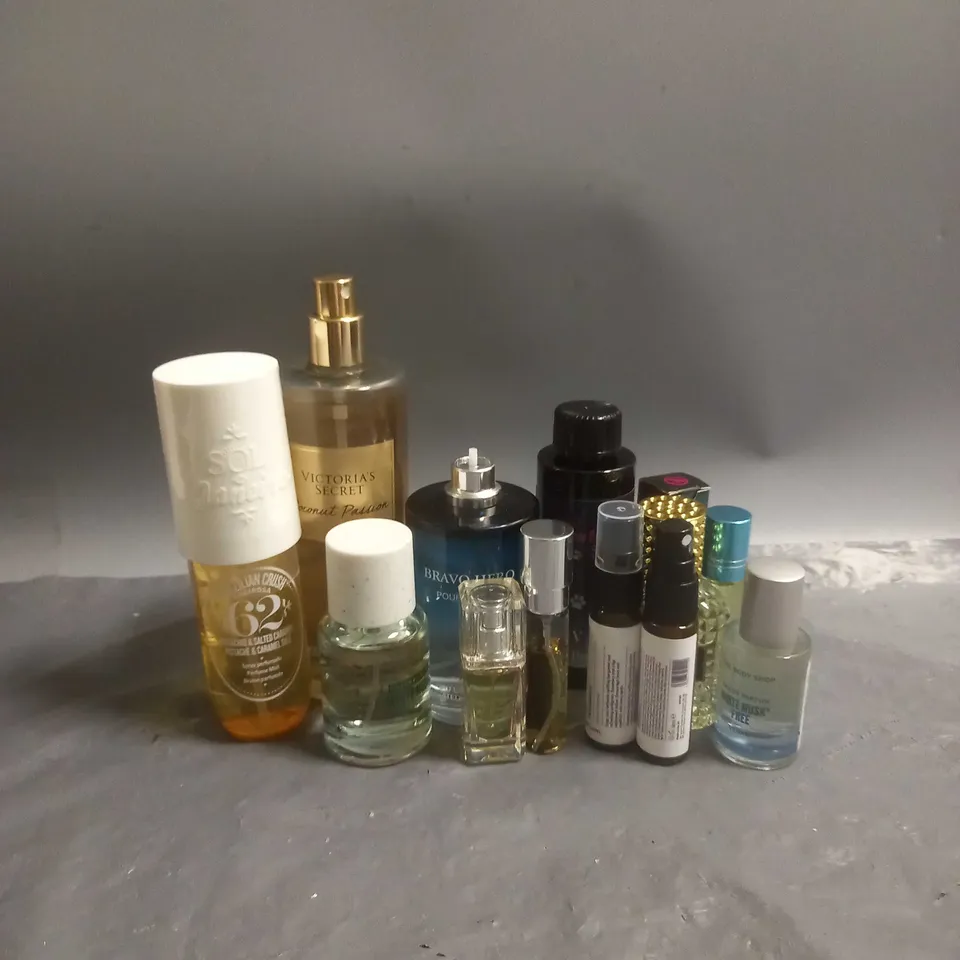 BOX OF APPROX 10 ASSORTED FRAGRANCES TO INCLUDE - VICTORIAS SECRET FRAGRANCE MIST - SOL JANEIRO PERFUME MIST - BRAVO HERO EAU DE TOILETTE - ETC