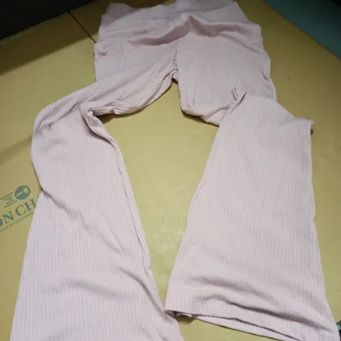 HIIT PINK FLARED LEGGINGS - SIZE M