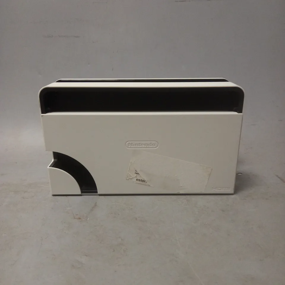 NINTENDO SWITCH DOCK IN WHITE