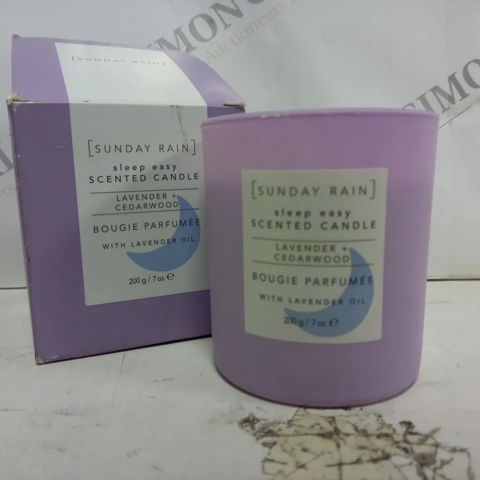 BOXED SUNDAY RAIN SCENTED CANDLE