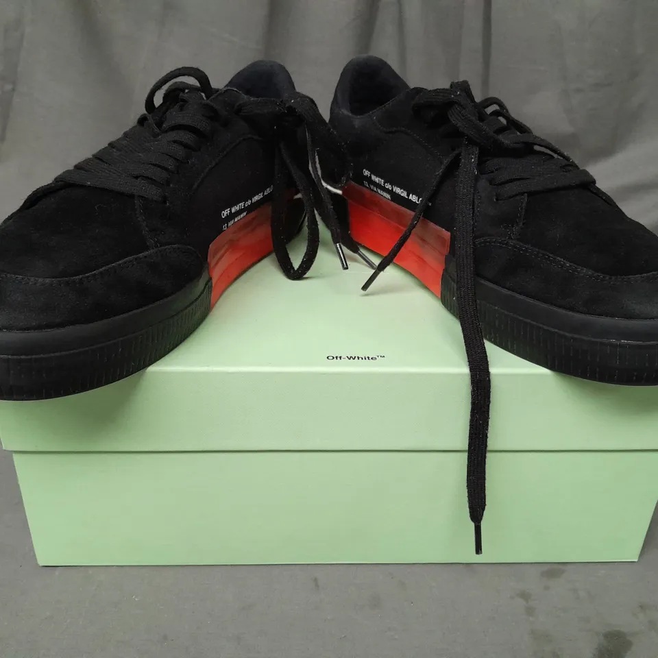 BOXED PAIR OF OFF-WHITE SHOES IN BLACK/WHITE/FUCHSIA EU SIZE 44