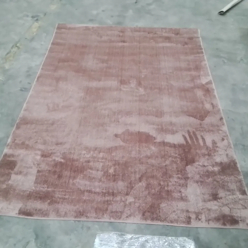 QUALITY DESIGNER AREA RUG - APPROXIMATELY 170X110CM