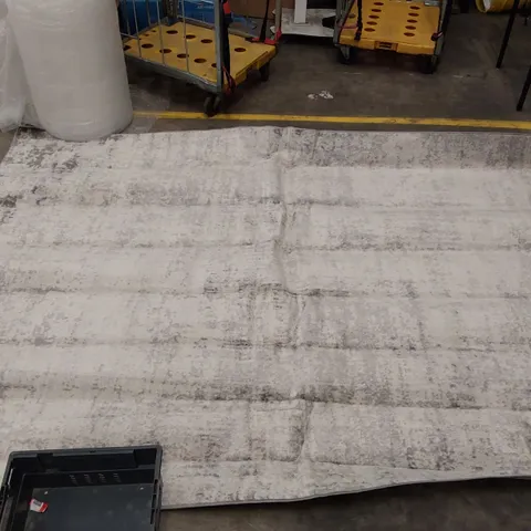 HAILI CHARCOAL/LIGHT GREY/WHITE RUG // 275 X 200CM