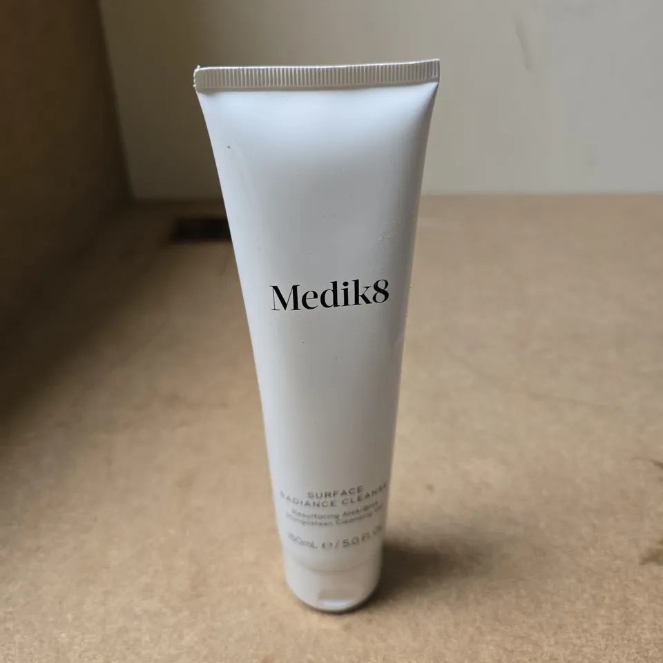 MEDIK8 SURFACE RADIANCE CLEANSER – 50 ML