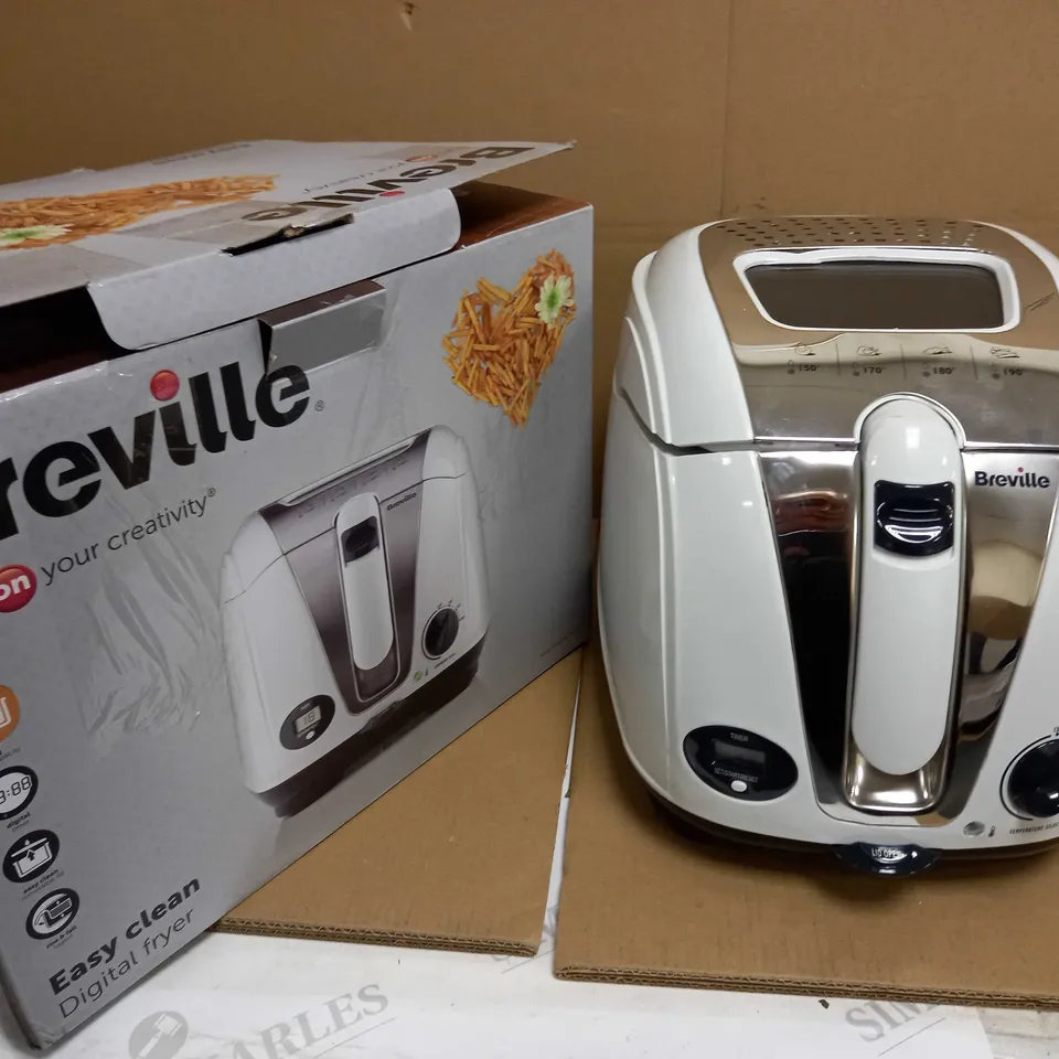 BREVILLE EASY CLEAN DIGITAL FRYER 