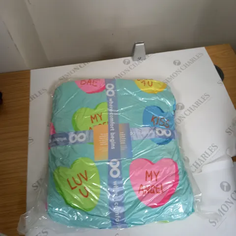 HOODED BLANKET