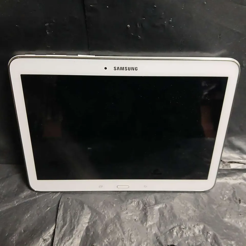 SAMSUNG GALAXY TAB 4 - MODEL SM-T530