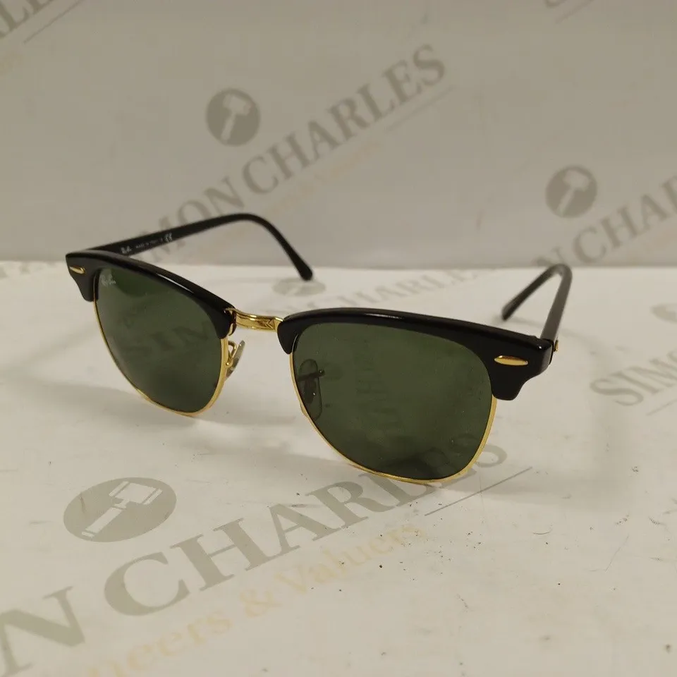 PAIR OF RAY-BAN CLUBMASTER W0365 GLASSES BLACK/GOLD