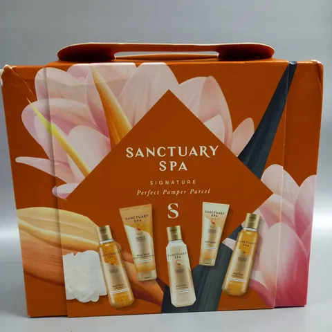 BOXED SANCTUARY SPA SIGNATURE PERFECT PAMPER PARCEL GIFT SET