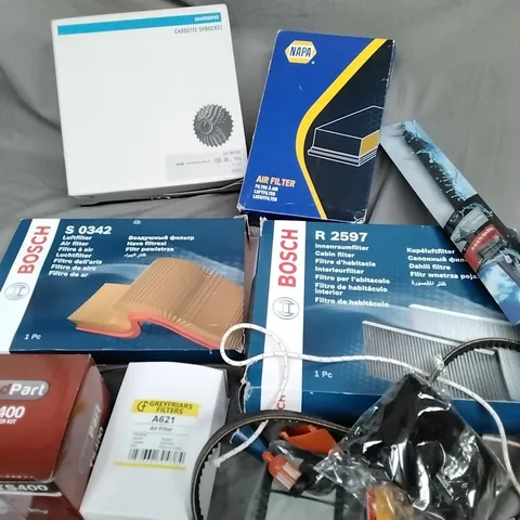 APPROXIMATELY 6 ASSORTED ITEMS TO INCLUDE NAPA AIR FILTER, BOSCH AIR FILTER, BOSCH CABIN FILTER, BOSCH WIPERS, SHIMANO CASSETTE SPROCKET 