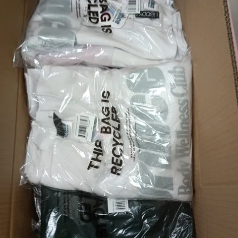 BOX OF APPROXIMATELY 12 ASSORTED CLOTHING ITEMS TO INCLUDE: DROP SHOULDER SWEATSHIRT 