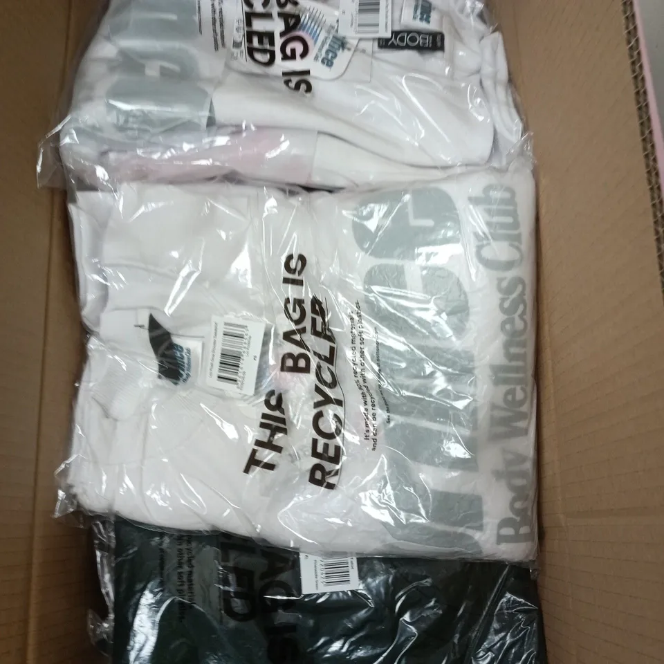 BOX OF APPROXIMATELY 12 ASSORTED CLOTHING ITEMS TO INCLUDE: DROP SHOULDER SWEATSHIRT 