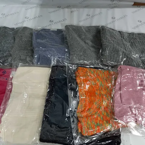 LOT OF 20 ASSORTED BAGGED CLOTHING ITEMS - VARIOUS SIZES