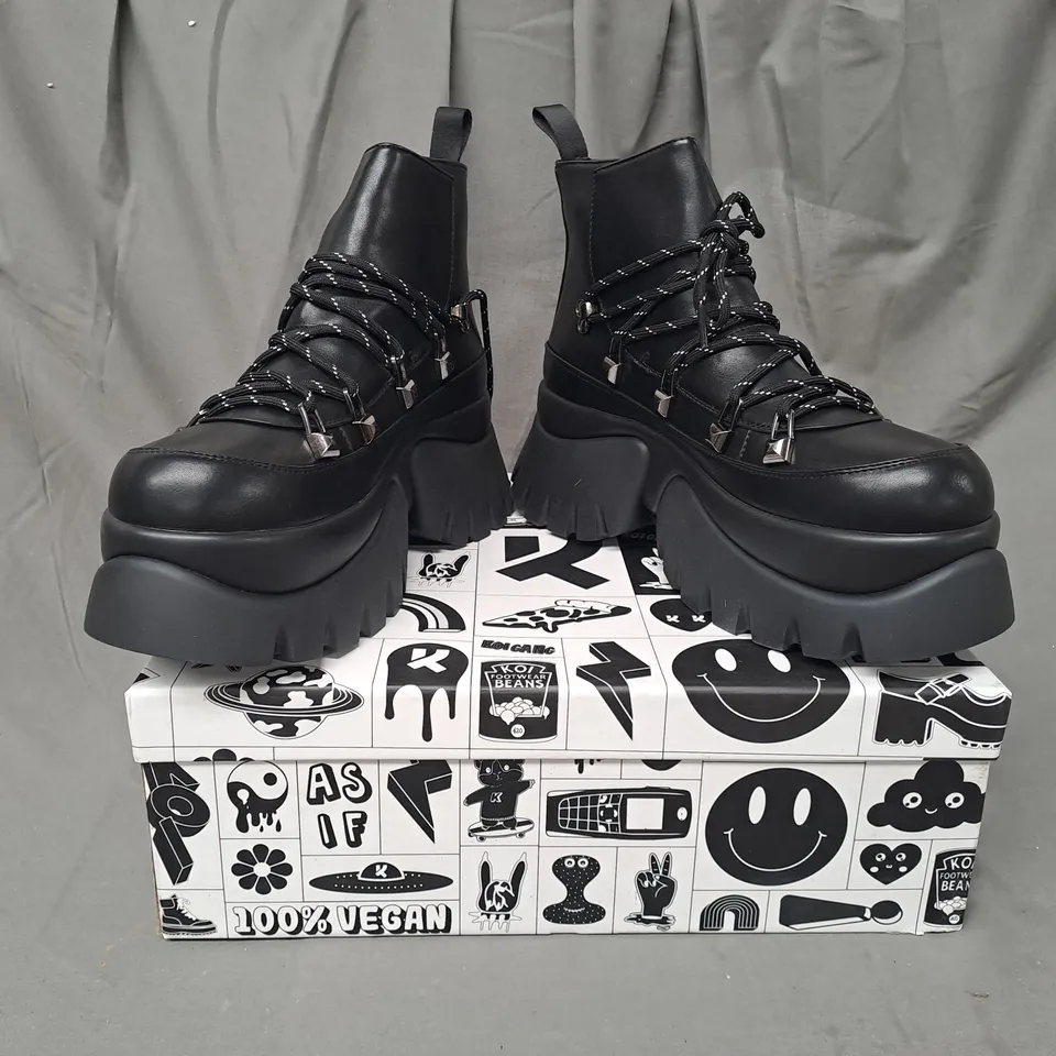 BOXED PAIR OF KOI VEGAN SIGMAR CHUNKY HIKING BOOTS IN BLACK UK SIZE 9