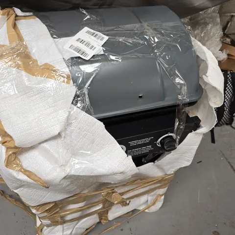 BOXED 3-BURNER GAS BBQ WITH SIDE BURNER - COLLECTION ONLY 