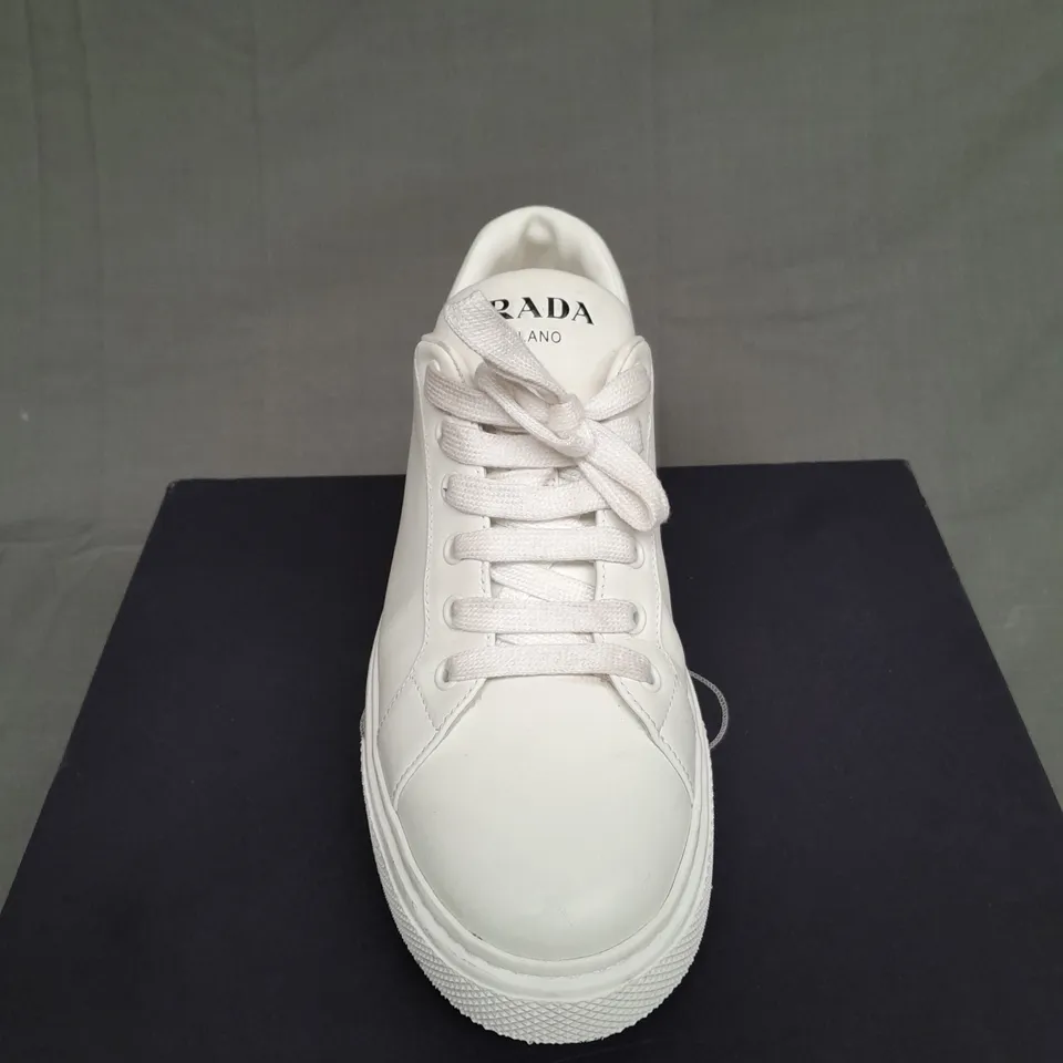 BOXED PAIR OF PRADA MILANO IN WHITE SIZE EU 39 