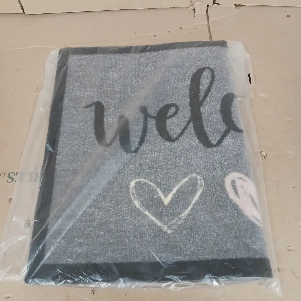 WELCOME HEART DOORMAT