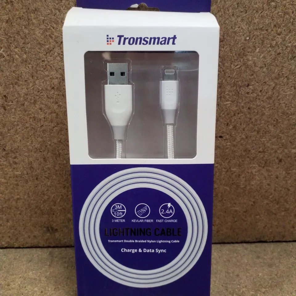 BOX CONTAINING APPROXIMATELY 21 TRONSMART LIGHTING CABLES