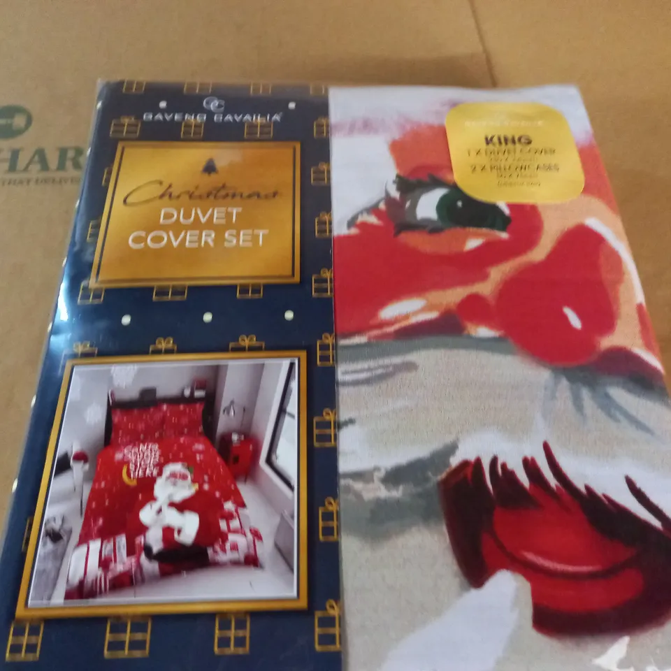 GAVEND CAVAILIA SANTA PLEASE STOP HERE KING DUVET SET